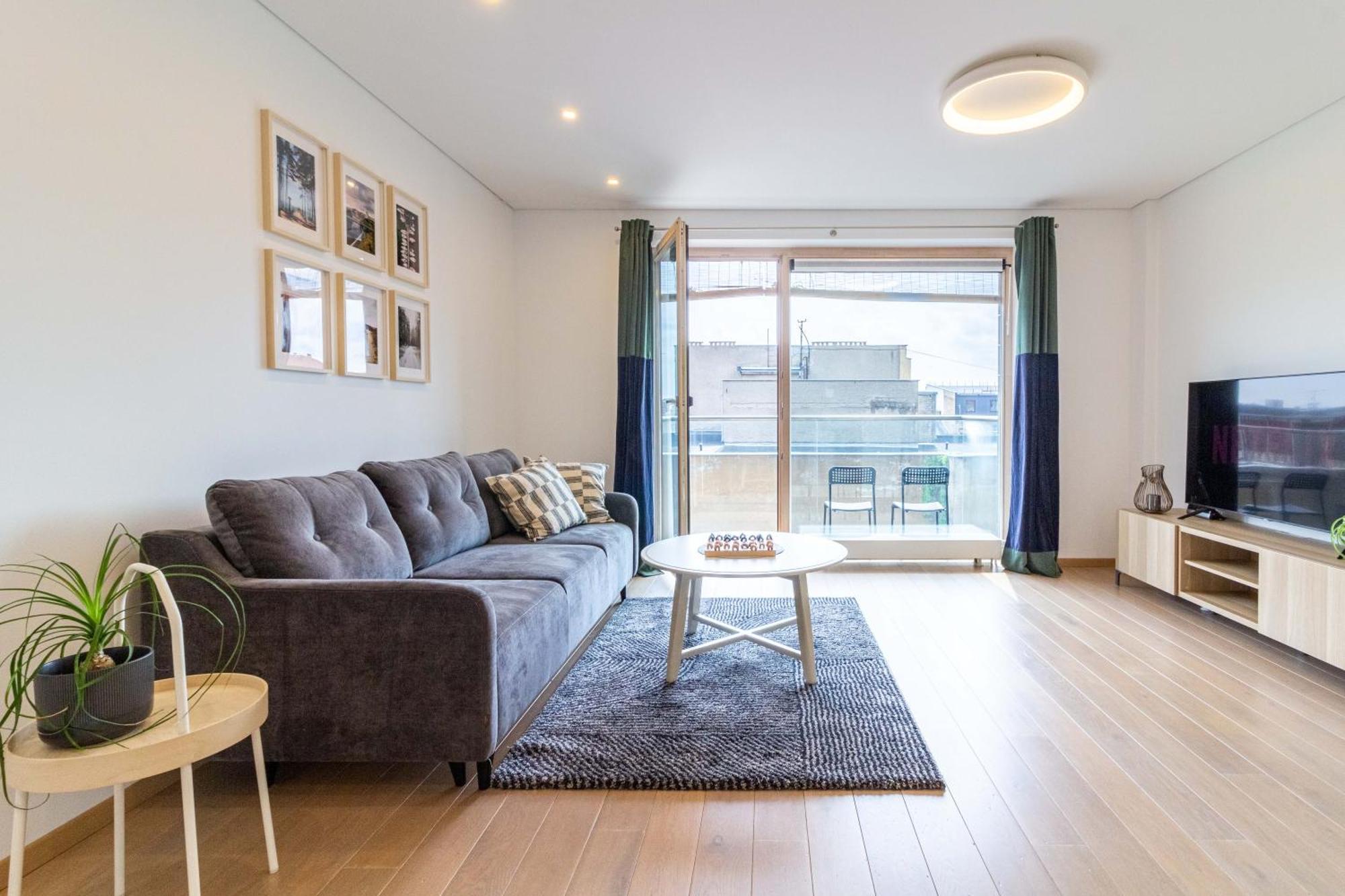 Cohost I Sunny Center Apt, Covered Parking, Balcony & Self Check-In Kaunas Exterior photo